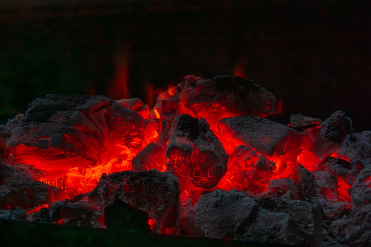 Glut als Sinnbild für baulichen Brandschutz
